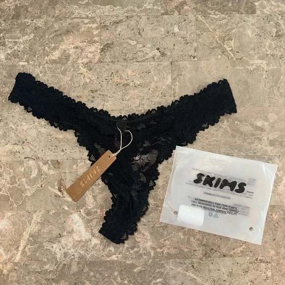 Skims STRETCH LACE DIPPED THONG Sz Small in ONYX - Picture 2 of 6